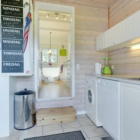 Florencia - 200m From The Sea By Interhome *